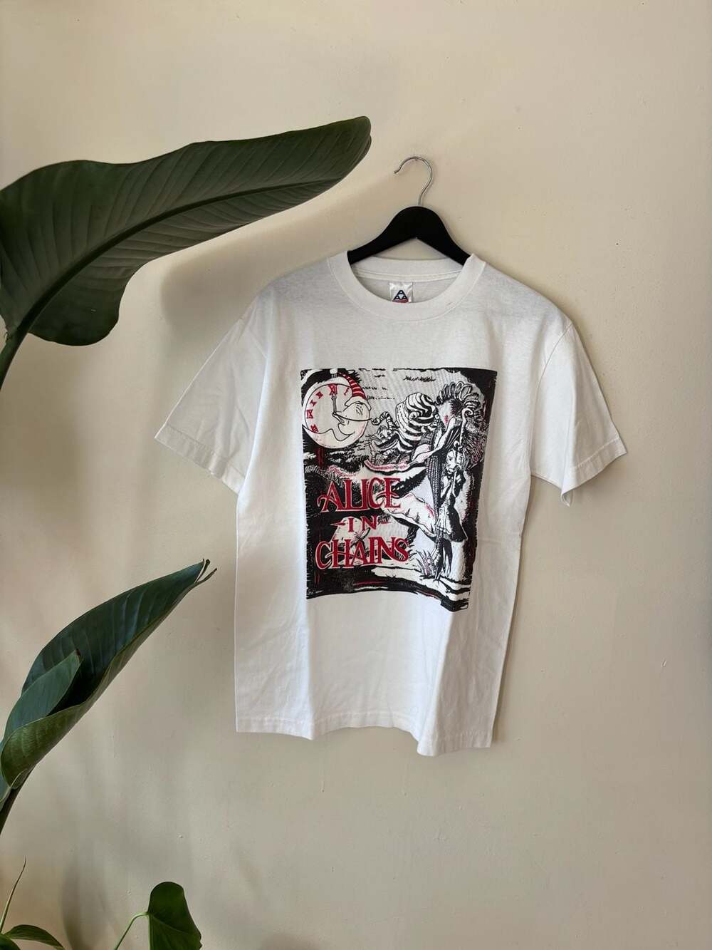 Vintage Alice in Chains Wonderland Sun Graphic T-Shirt White Medium